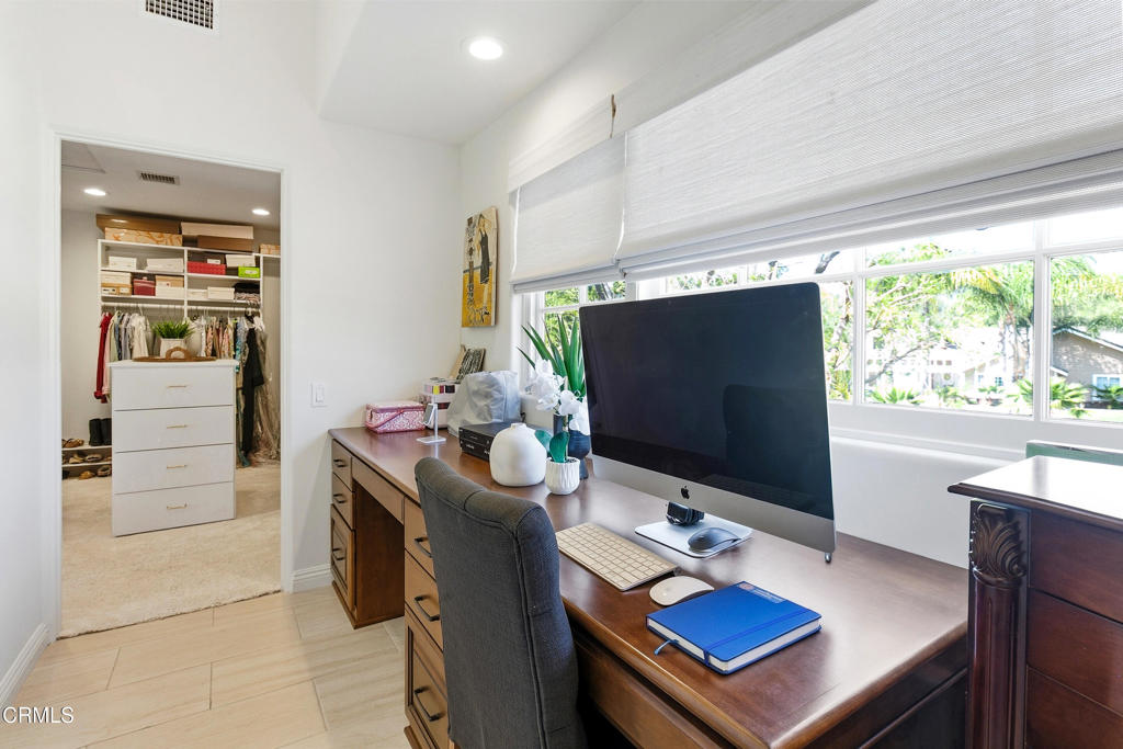 MLS #V1-35432 image #32