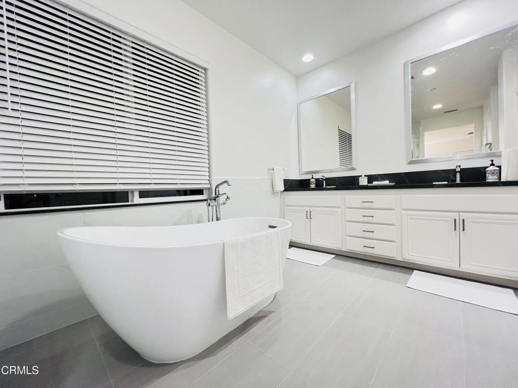 MLS #V1-35433 image #26