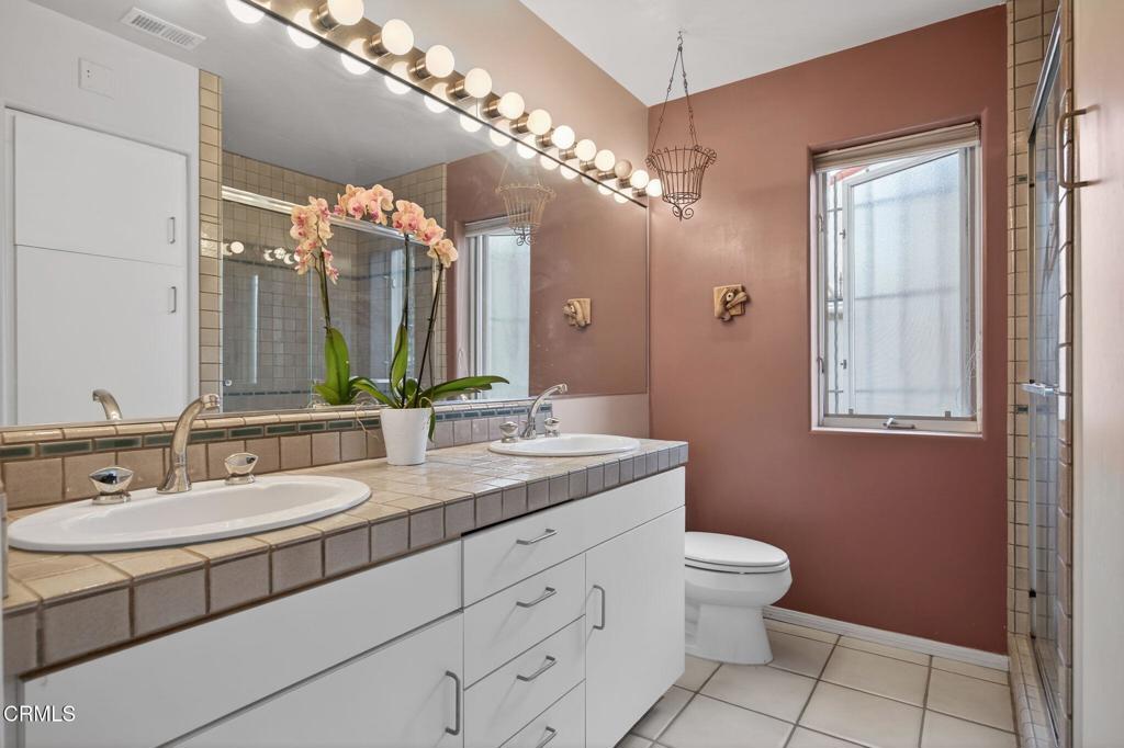 MLS #V1-35466 image #21