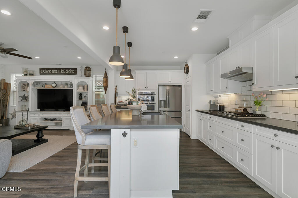 MLS #V1-35511 image #16