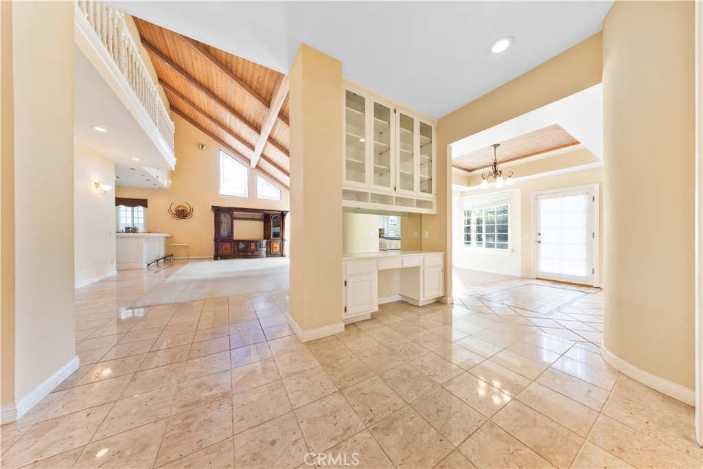 MLS #WS25278872 image #14