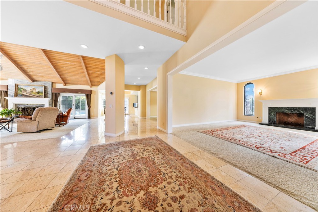 MLS #WS25278872 image #15