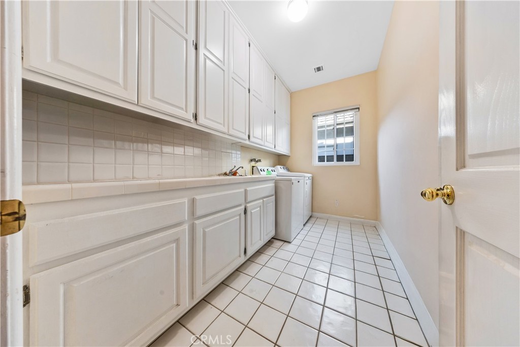 MLS #WS25278872 image #50