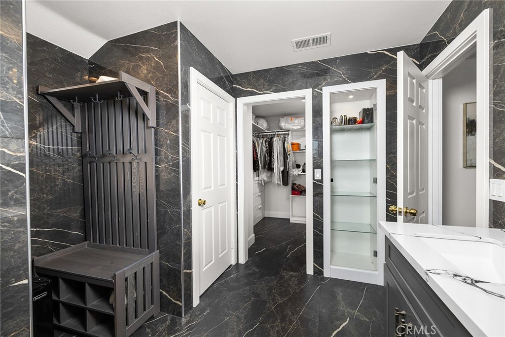 MLS #WS26049163 image #18