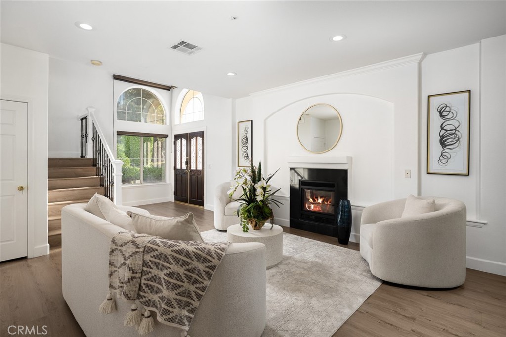 MLS #WS26049163 image #3