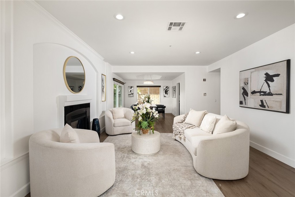 MLS #WS26049163 image #4