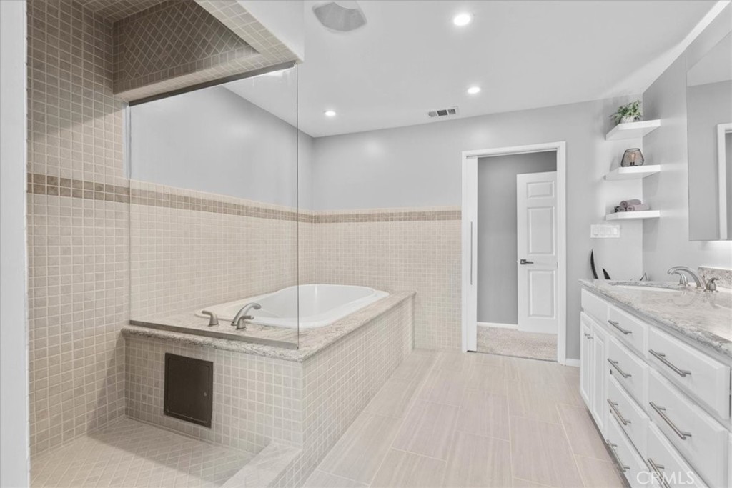 MLS #WS26049615 image #25