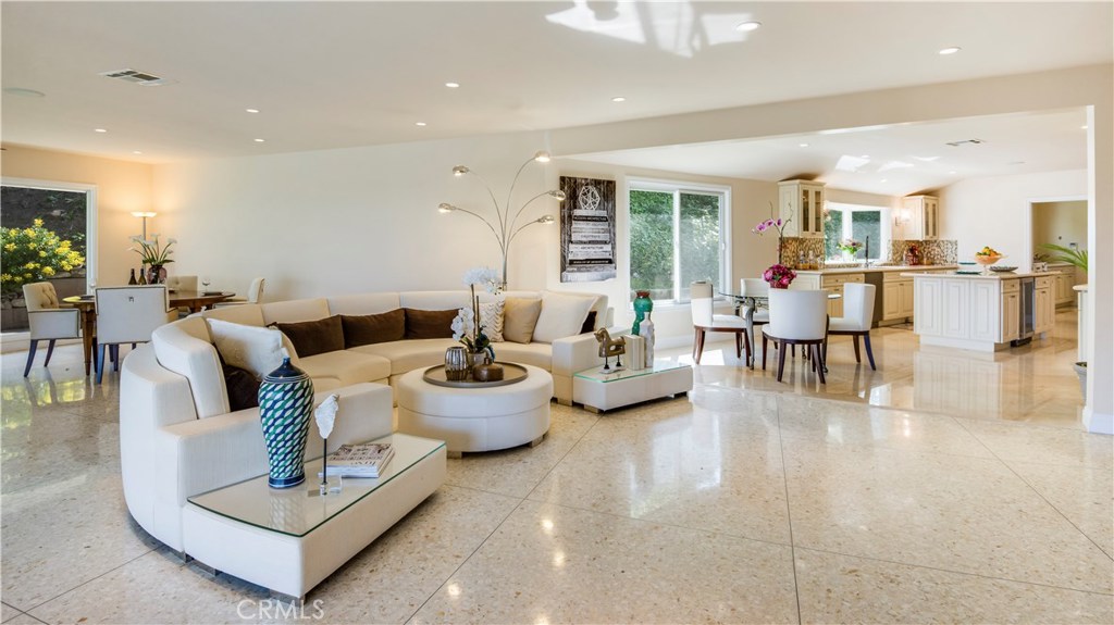 MLS #WS25219020 image #11