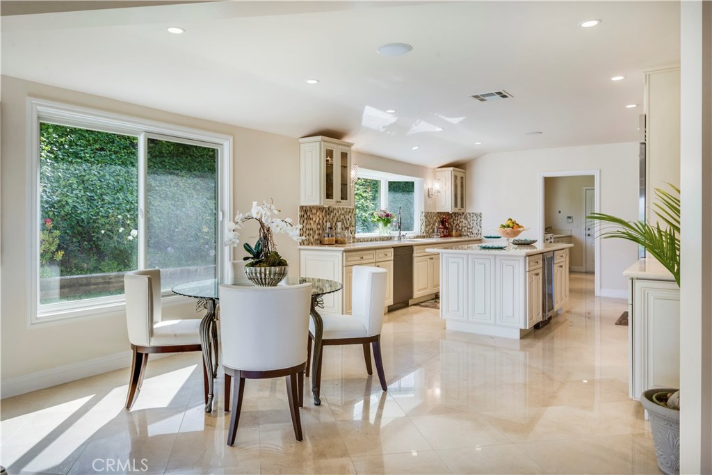 MLS #WS25219020 image #13