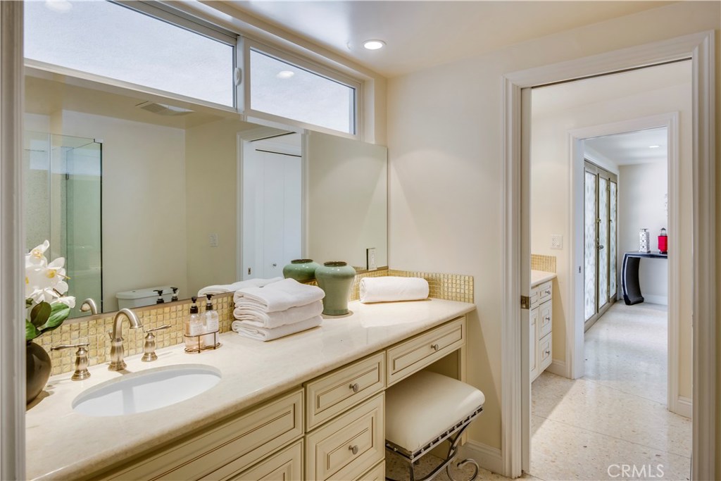 MLS #WS25219020 image #30