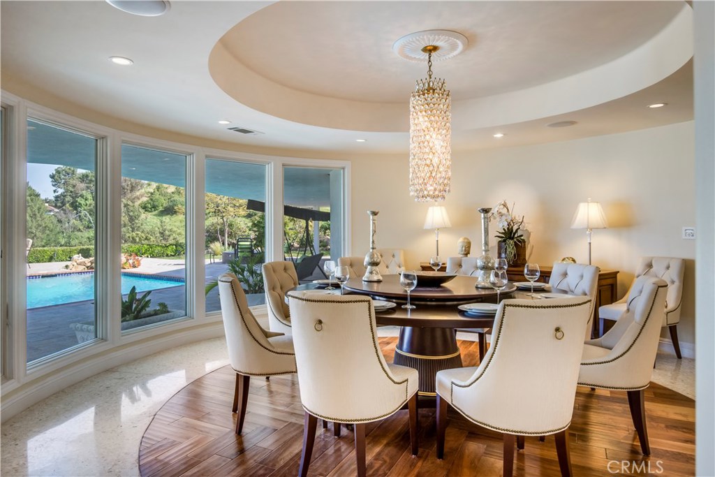 MLS #WS25219020 image #8