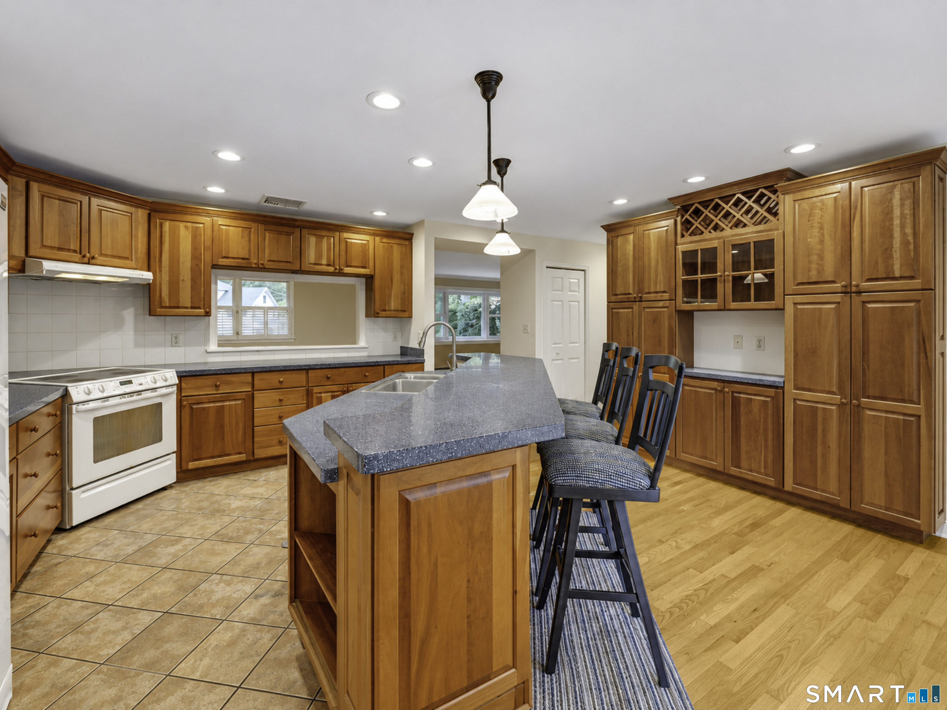 MLS #24115570 image #16