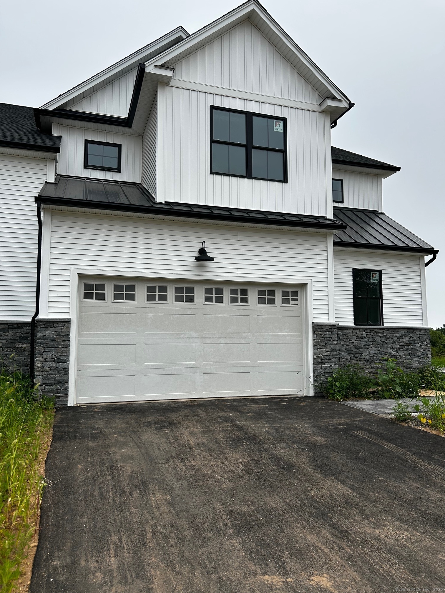 MLS #24127049 image #0