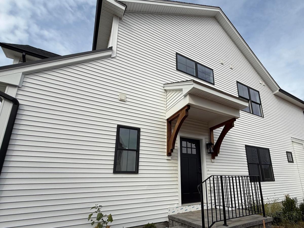 MLS #24151600 image #0
