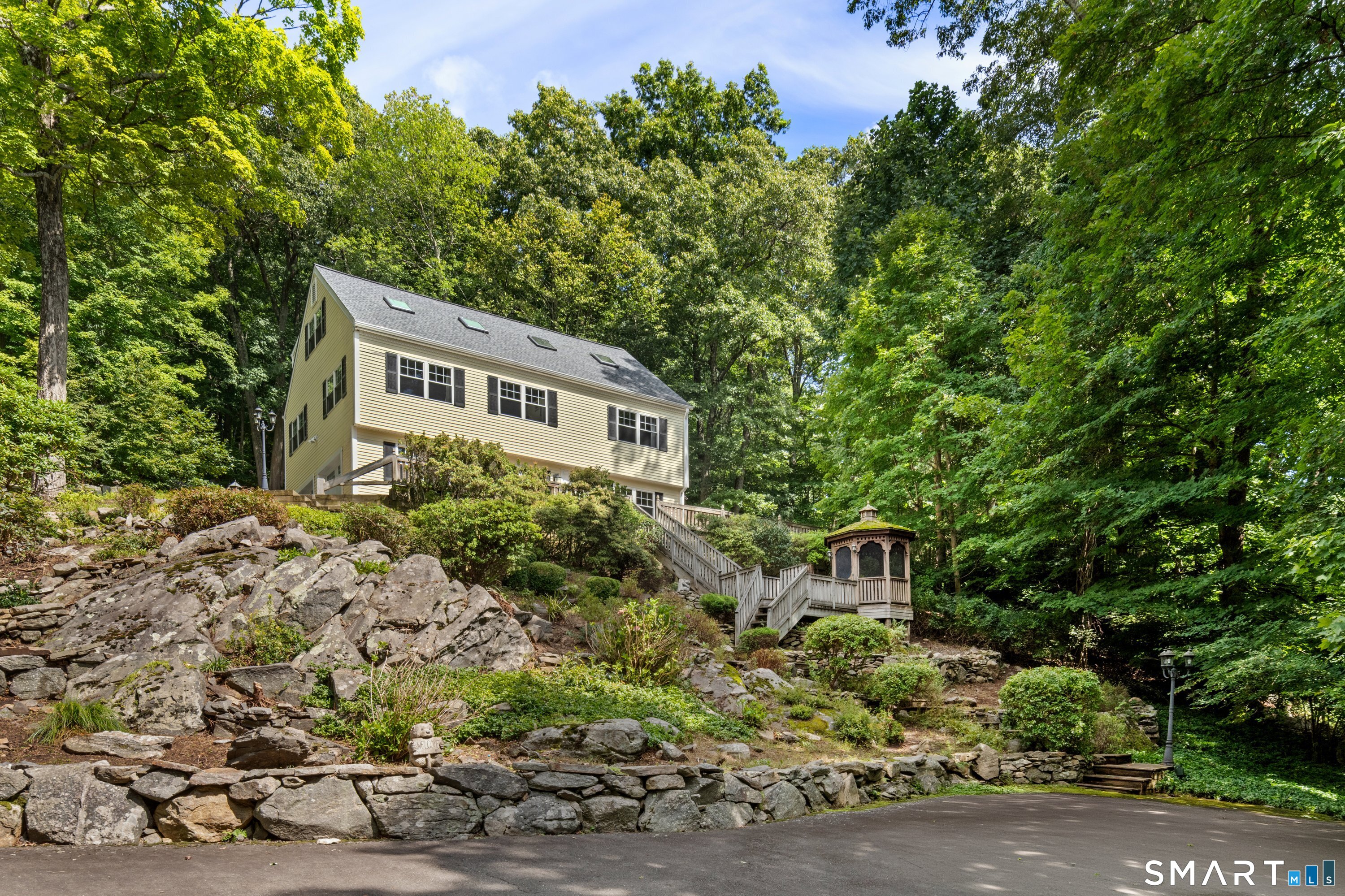 MLS #24200635 image #0