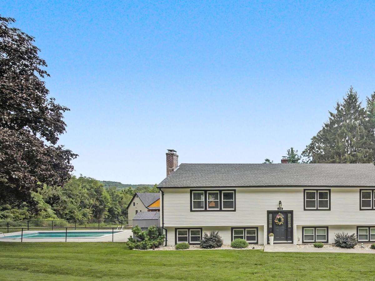 MLS #24203591 image #0