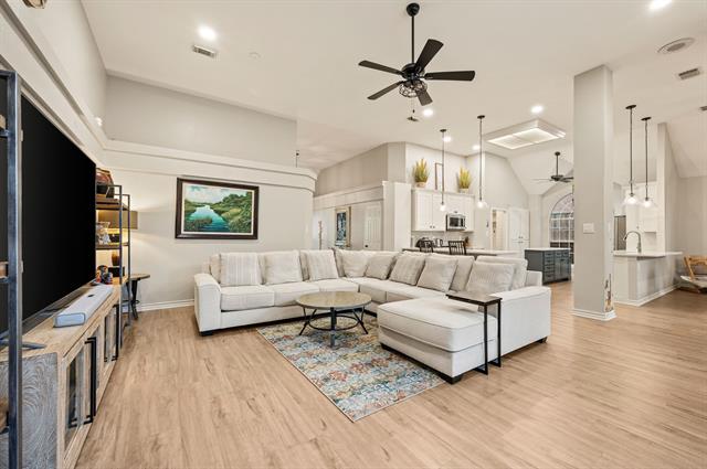 MLS #21321798 image #0