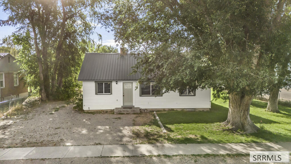 MLS #2188860 image #0