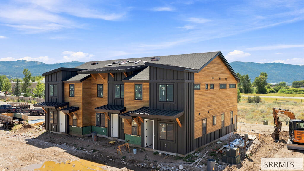 MLS #2189008 image #0