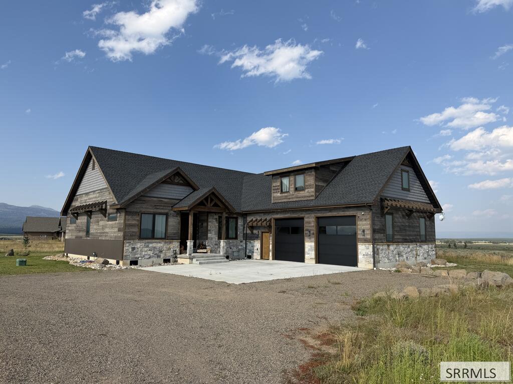 MLS #2189041 image #0