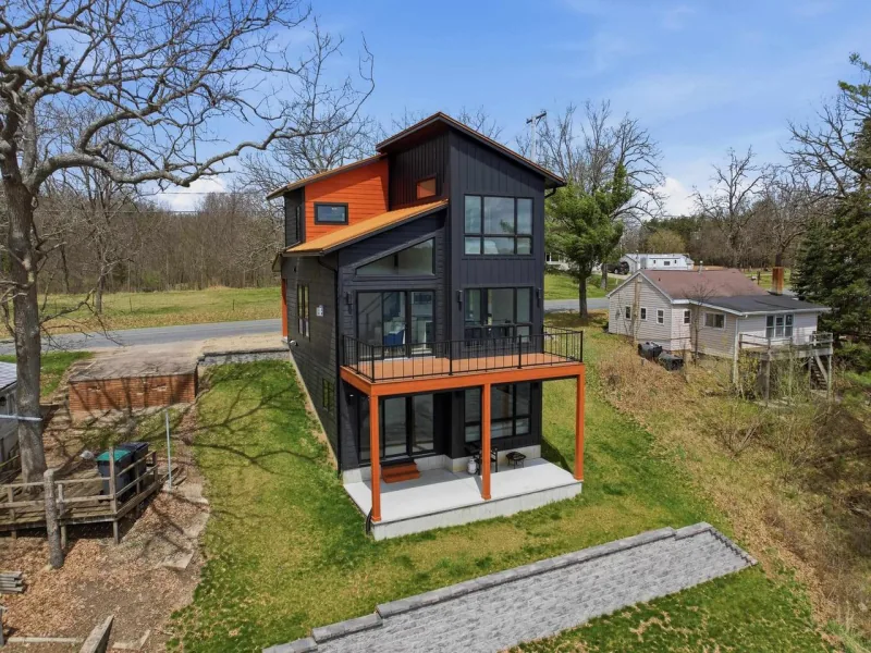 Listing picture for 1153 E NORTH LAKE STREET in Hancock