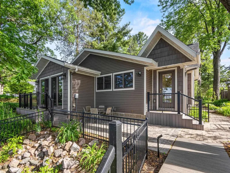Listing picture for W6978 S SILVER LAKE ROAD in Wautoma