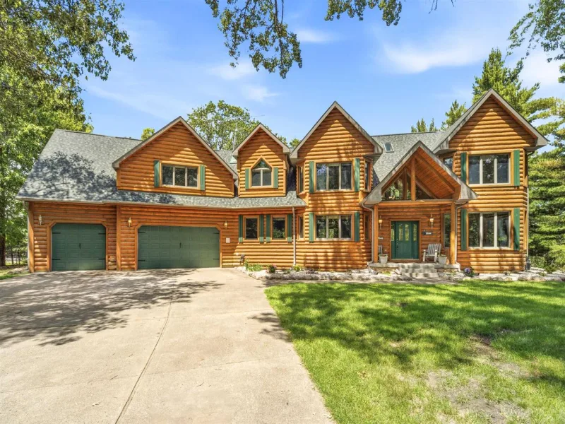 Listing picture for W5596 HIWELA DRIVE in Wild Rose