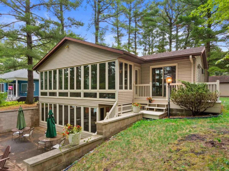 Listing picture for 3903 N 7TH DRIVE in Hancock