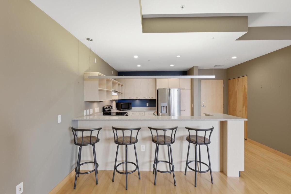 MLS #SCW2030695 image #0
